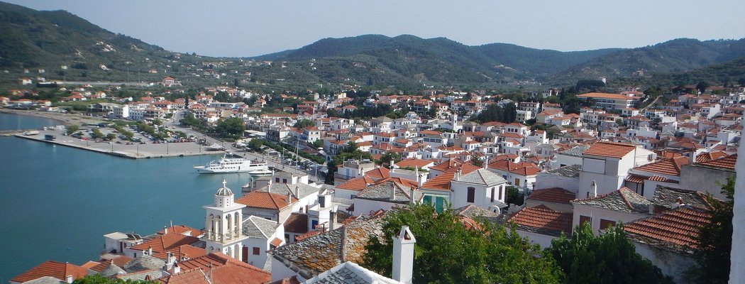 Panoramic view of Skopelos city